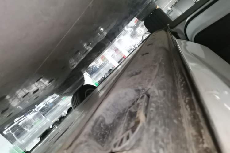 Used Audi e-tron 2021 50 quattro Luxury Edition Left Side Sill