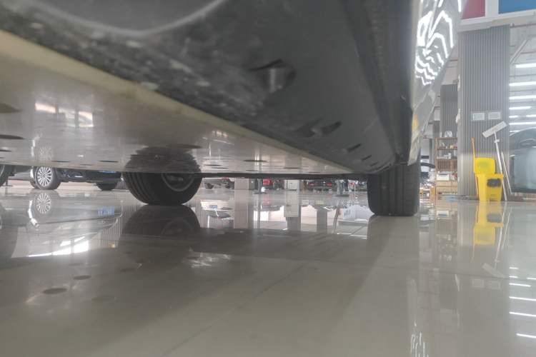 Used Audi e-tron 2021 50 quattro Luxury Edition Right Side Sill