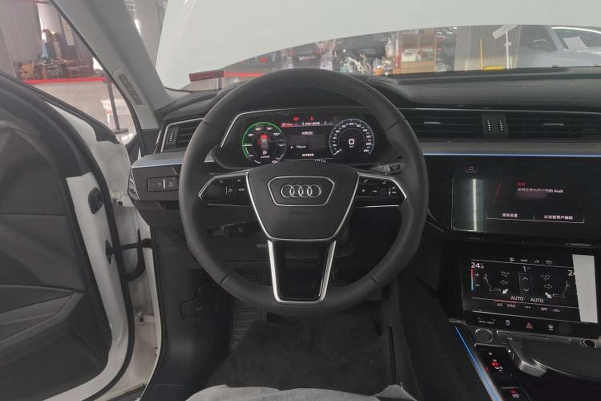 Used Audi e-tron 2021 50 quattro Luxury Edition Steering Wheel