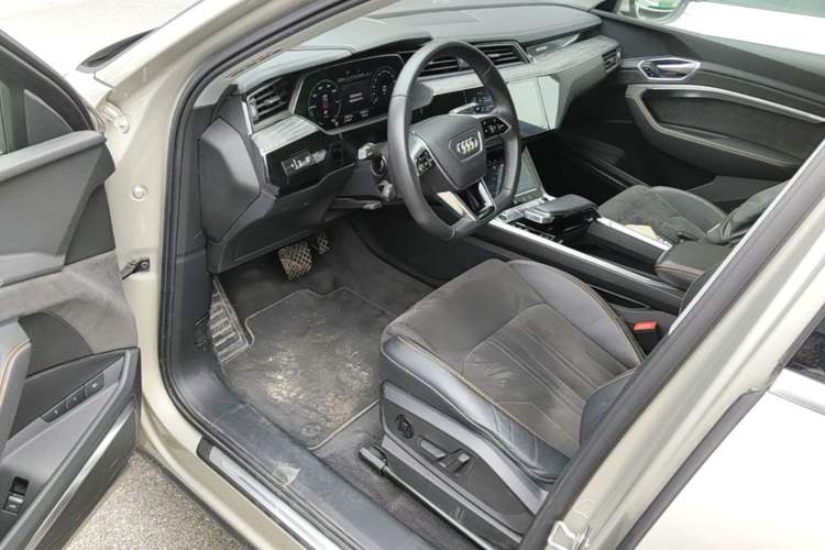 Used Audi e-tron 2021 50 quattro Prestige Edition Driver Seat