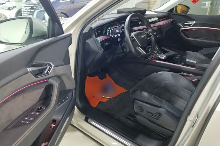 Used Audi e-tron 2021 50 quattro Prestige Edition Driver Seat