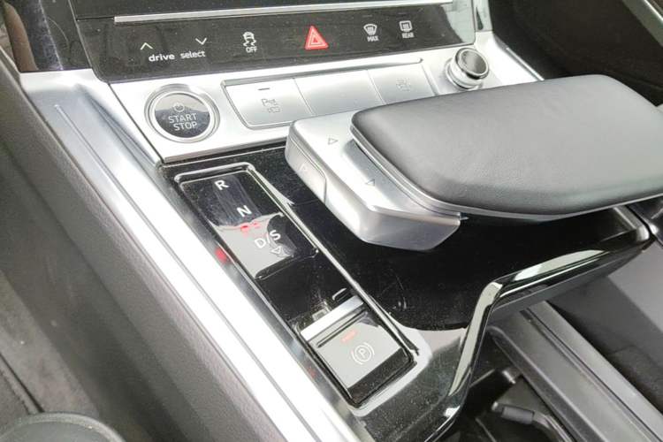 Used Audi e-tron 2021 50 quattro Prestige Edition Gear Lever