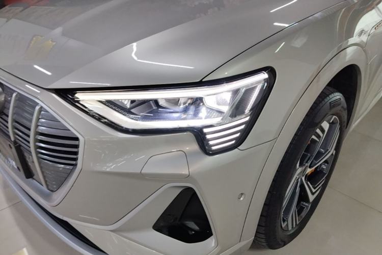 Used Audi e-tron 2021 50 quattro Prestige Edition Left Front Headlight
