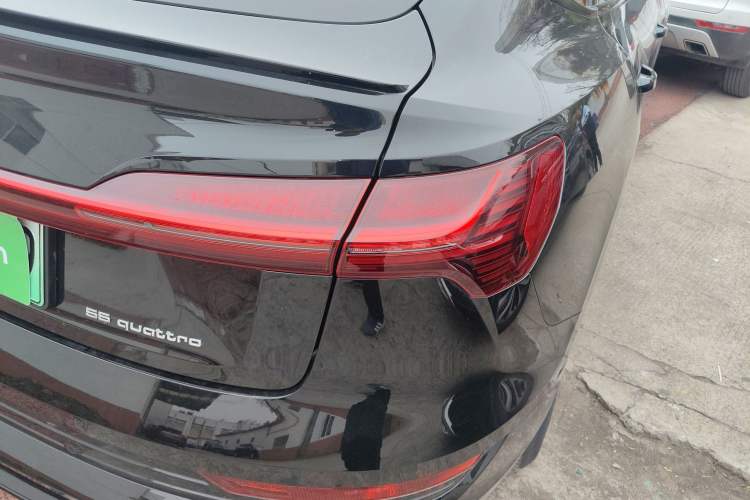 Used Audi e-tron 2022 Sportback 55 quattro Luxury Model Right Rear Taillight