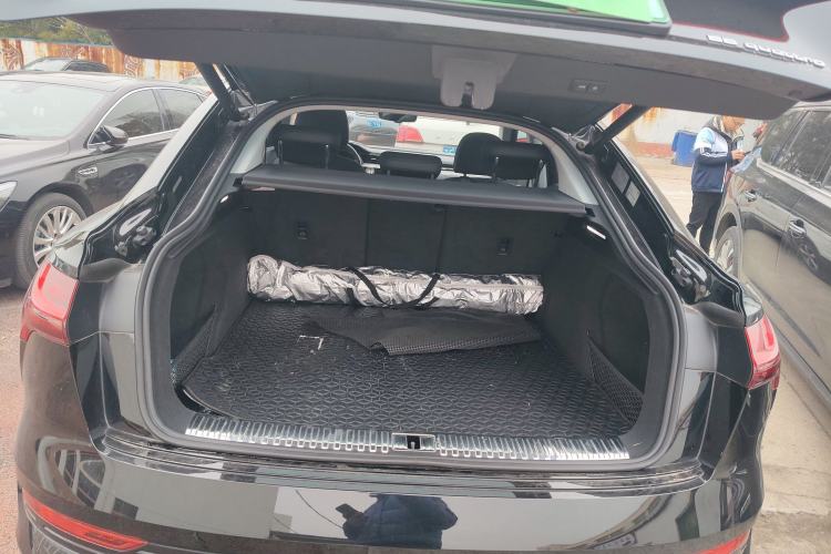 Used Audi e-tron 2022 Sportback 55 quattro Luxury Model Trunk