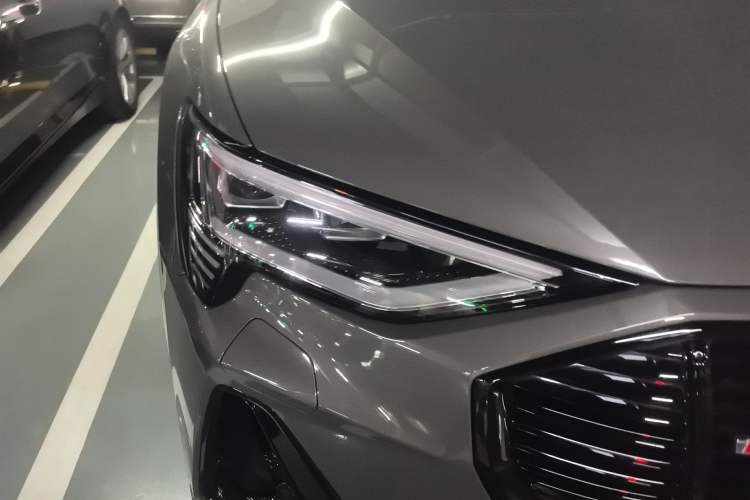 Used Audi e-tron 2022 Sportback 55 quattro Limited Edition Right Front Headlight