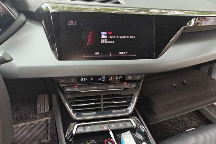 Used Audi e-tron GT 2023 Basic Model Audio And AC Panel