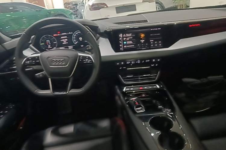 Used Audi e-tron GT 2023 Basic Model Center Console