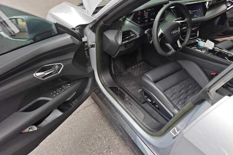 Used Audi e-tron GT 2023 Basic Model Driver Seat