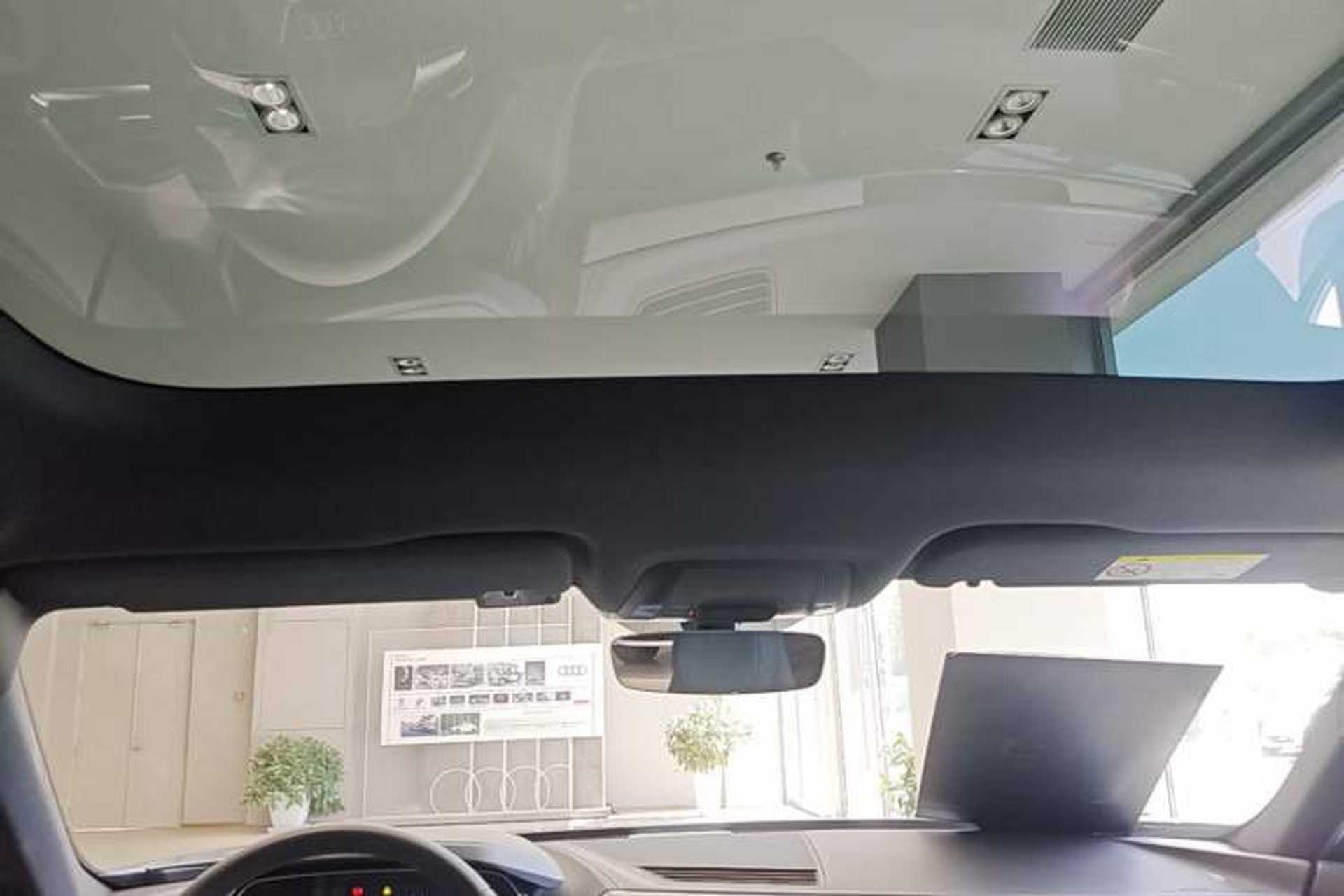 Used Audi e-tron GT 2023 Basic Model Headliner