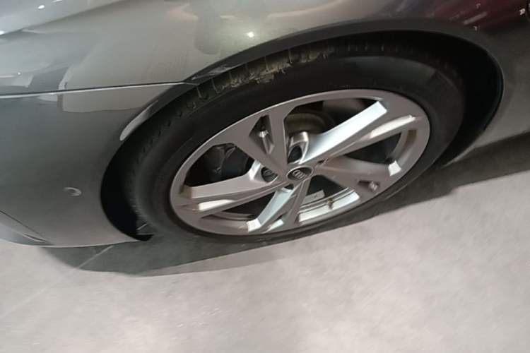Used Audi e-tron GT 2023 Basic Model Left Front Wheel Hub