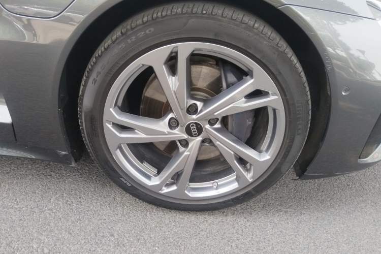 Used Audi e-tron GT 2023 Basic Model Right Front Wheel Hub