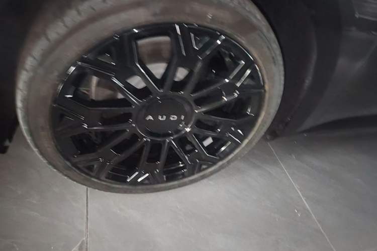 Used Audi E5 Sportback 2026 Flagship Quattro Model Left Front Wheel Hub