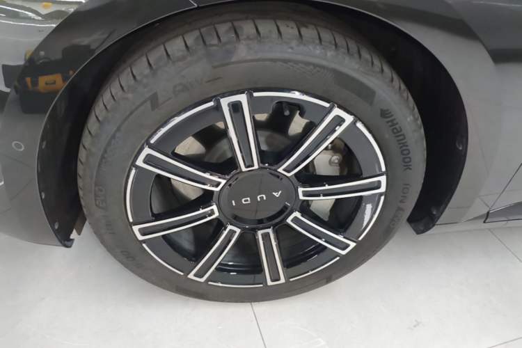 Used Audi E5 Sportback 2026 Pioneer Plus Model Left Front Wheel Hub