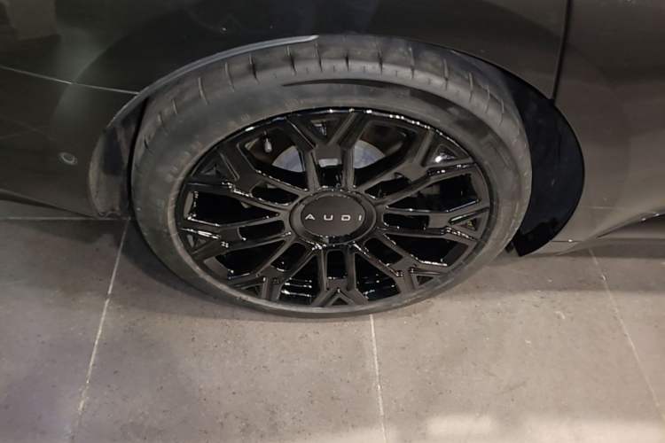 Used Audi E5 Sportback 2026 Flagship Quattro Model Right Rear Wheel Hub