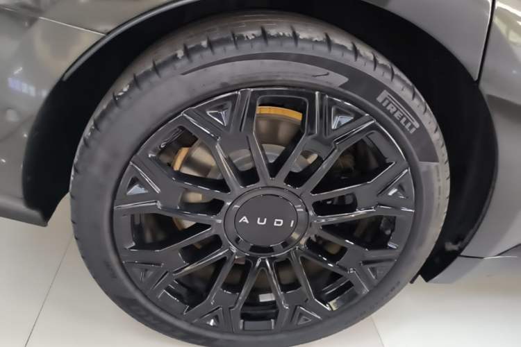 Used Audi E5 Sportback 2026 Designated Performance Quattro Model Right Rear Wheel Hub
