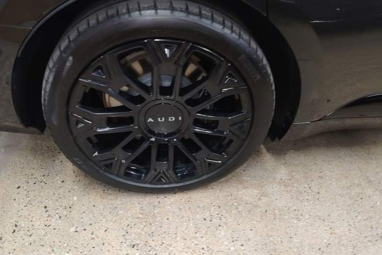 Used Audi E5 Sportback 2026 Pioneer Plus Model Right Rear Wheel Hub