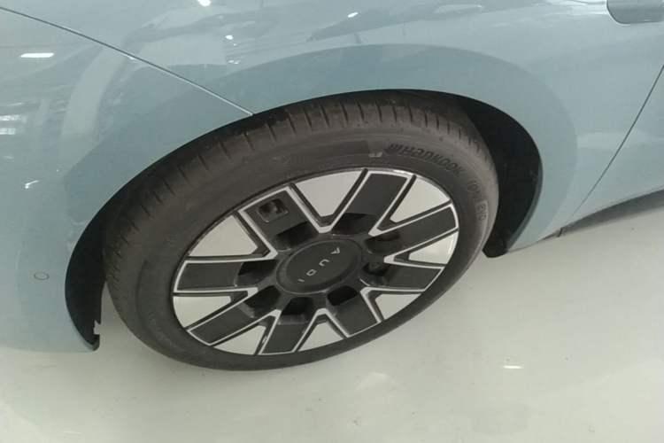 Used Audi E5 Sportback 2026 Pioneer Model Left Front Wheel Hub