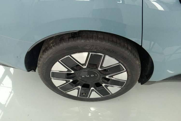 Used Audi E5 Sportback 2026 Pioneer Model Right Rear Wheel Hub