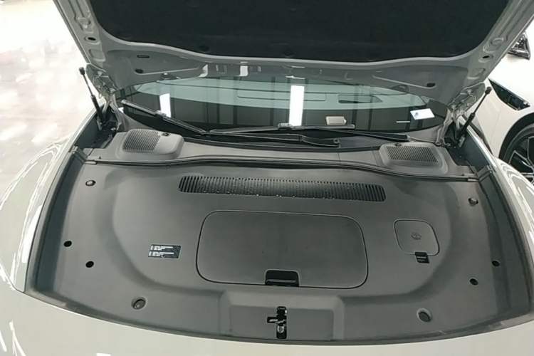 Used Audi E5 Sportback 2026 Flagship Quattro Model Engine Bay
