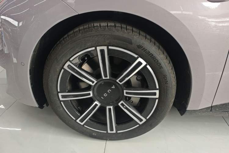 Used Audi E5 Sportback 2026 Pioneer Plus Model Left Front Wheel Hub