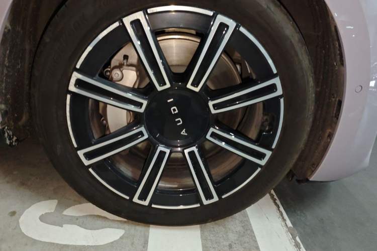 Used Audi E5 Sportback 2026 Pioneer Quattro Model Right Front Wheel Hub