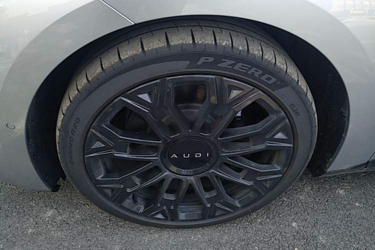 Used Audi E5 Sportback 2026 Pioneer Plus Model Left Front Wheel Hub