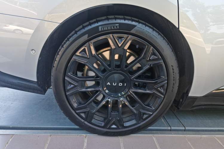 Used Audi E5 Sportback 2026 Designated Performance Quattro Model Right Rear Wheel Hub