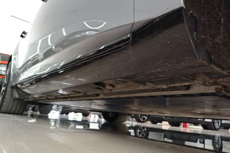 Used Audi E5 Sportback 2026 Flagship Quattro Model Right Side Sill