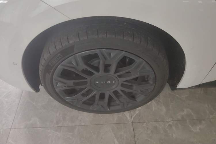 Used Audi E5 Sportback 2026 Flagship Quattro Model Left Front Wheel Hub