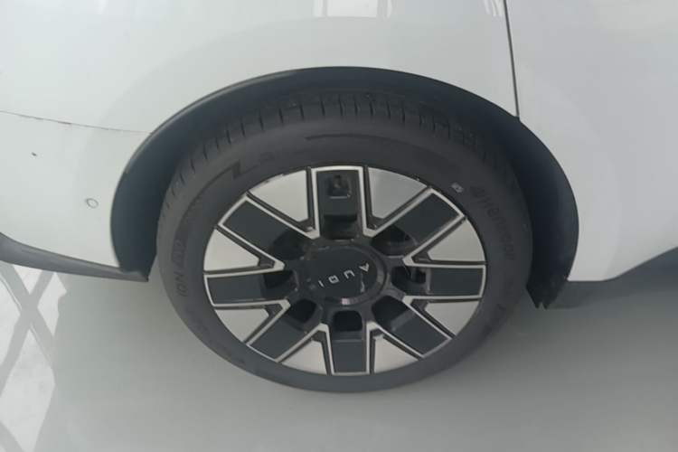 Used Audi E5 Sportback 2026 Pioneer Model Right Rear Wheel Hub