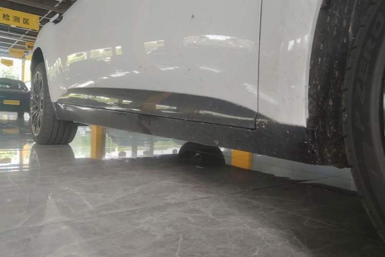 Used Audi E5 Sportback 2026 Flagship Quattro Model Right Side Sill