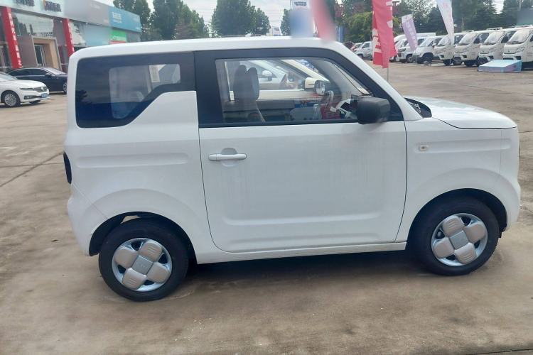 Used Audi Panda 2024 Panda Mini 200km Endurance Bear Exterior 2