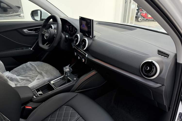 Used Audi Q2L 2025 35 TFSI Fashion Dynamic Edition Interior 6