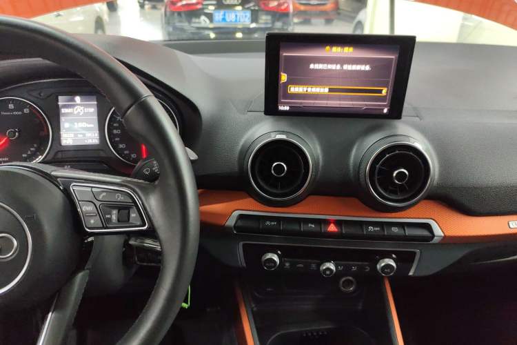 Used Audi Q2L 2018 35 TFSI Fashionable & Elegant Version China VI Emission Standard Audio And AC Panel