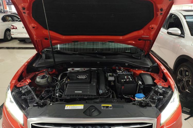 Used Audi Q2L 2018 35 TFSI Fashionable & Elegant Version China VI Emission Standard Engine Bay