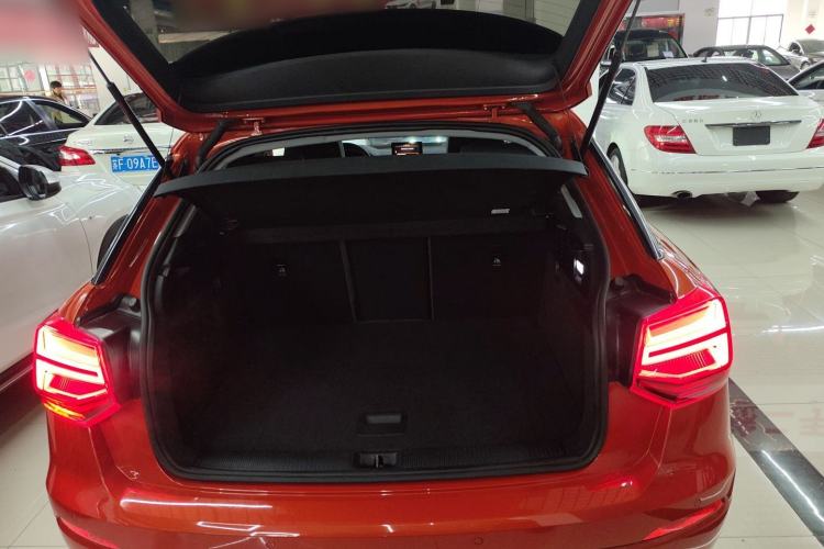 Used Audi Q2L 2018 35 TFSI Fashionable & Elegant Version China VI Emission Standard Trunk
