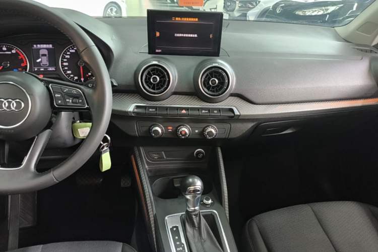 Used Audi Q2L 2018 35 TFSI Launch Exclusive Edition China VI Audio And AC Panel