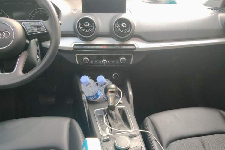 Used Audi Q2L 2018 35 TFSI Fashion Elegant Version China V Audio And AC Panel