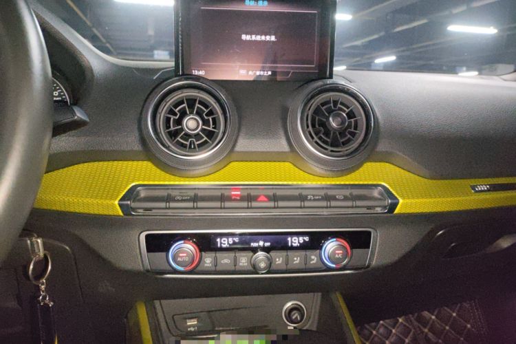 Used Audi Q2L 2018 35 TFSI Fashion Dynamic Version China V Emission Standard Audio And AC Panel