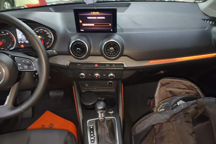 Used Audi Q2L 2018 35 TFSI Launch Exclusive Edition China VI Audio And AC Panel