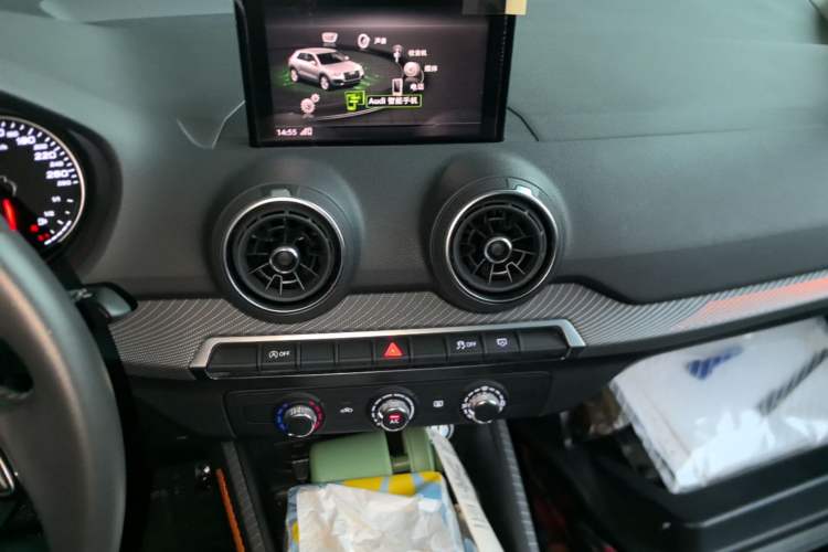 Used Audi Q2L 2018 35 TFSI Launch Exclusive Edition China VI Audio And AC Panel