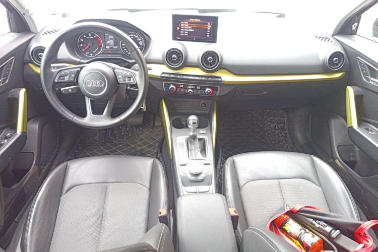 Used Audi Q2L 2018 35 TFSI Launch Exclusive Edition China V Center Console