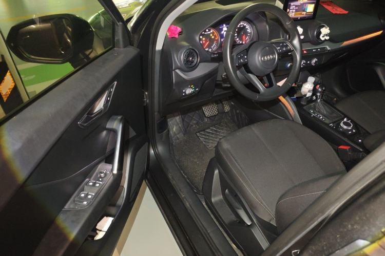 Used Audi Q2L 2018 35 TFSI Launch Exclusive Edition China V Driver Seat