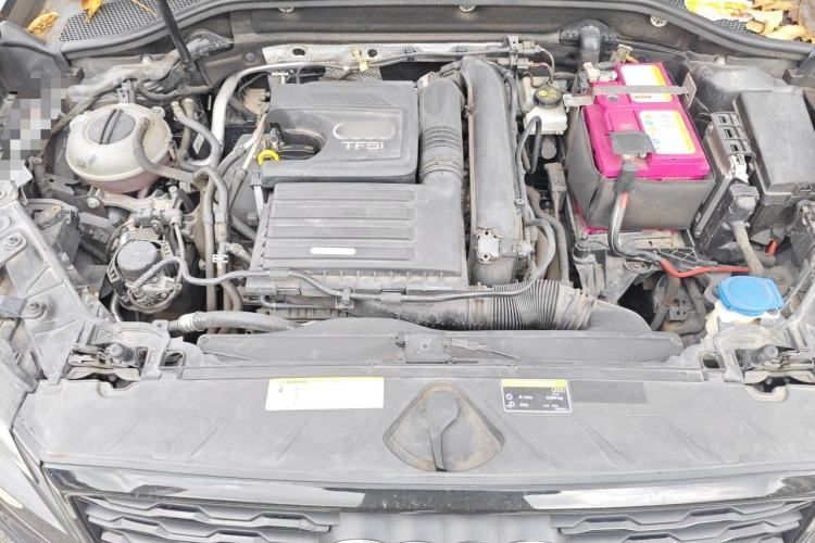 Used Audi Q2L 2018 35 TFSI Fashion Dynamic Version China VI Emission Standard Engine Bay