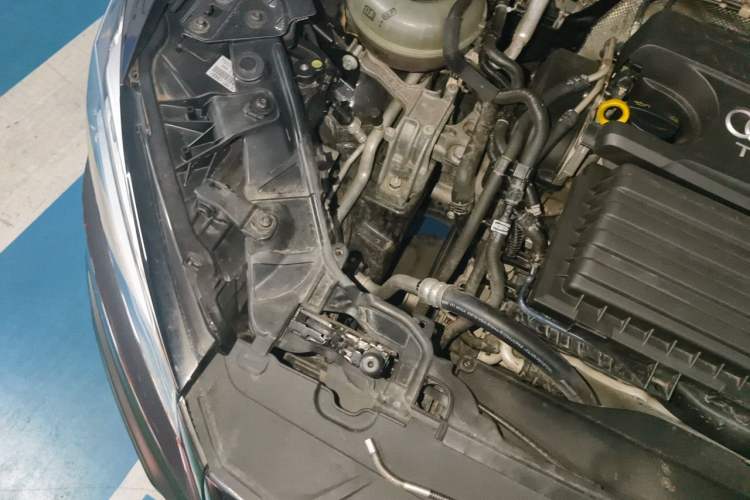 Used Audi Q2L 2018 35 TFSI Launch Exclusive Edition China V Engine Bay Right