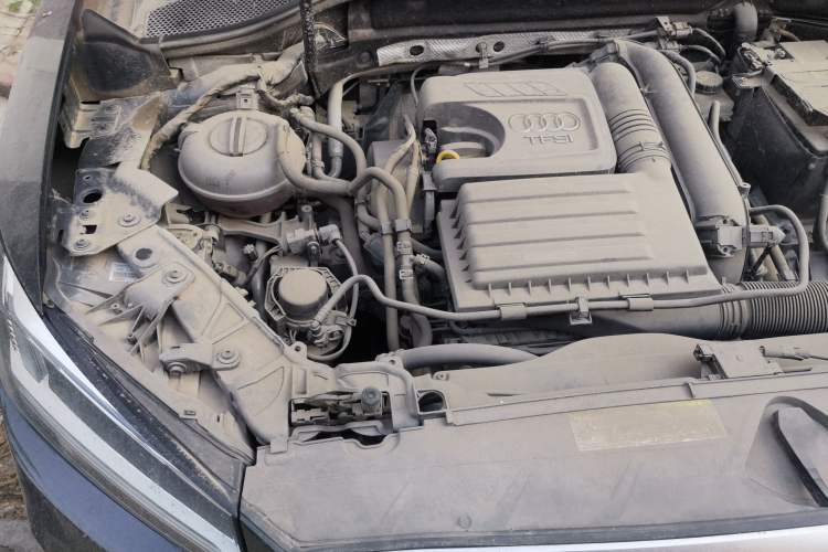 Used Audi Q2L 2018 35 TFSI Fashionable & Elegant Version China VI Emission Standard Engine Bay Right