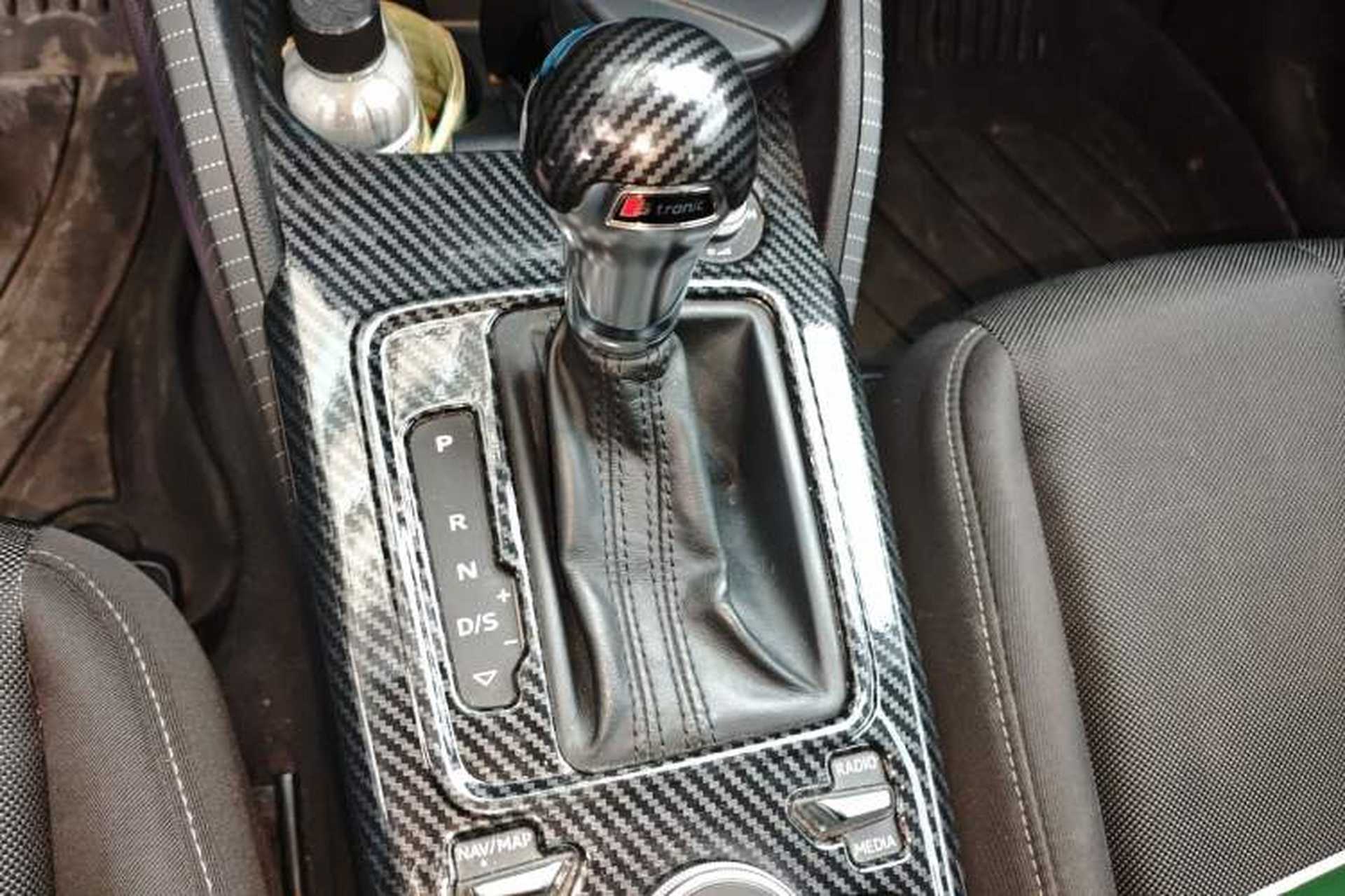 Used Audi Q2L 2018 35 TFSI Launch Exclusive Edition China VI Gear Lever