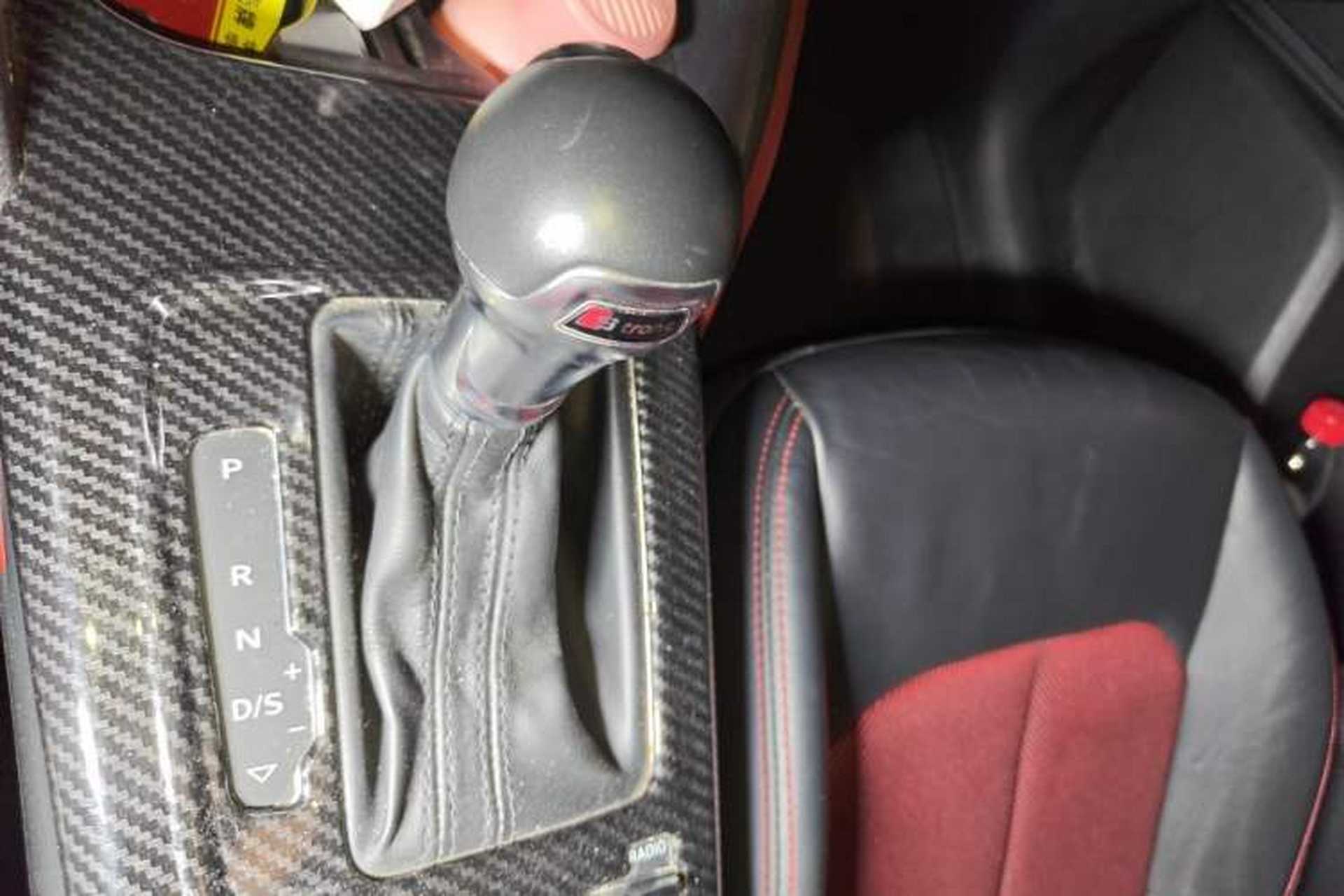 Used Audi Q2L 2018 35 TFSI Fashion Dynamic Version China VI Emission Standard Gear Lever