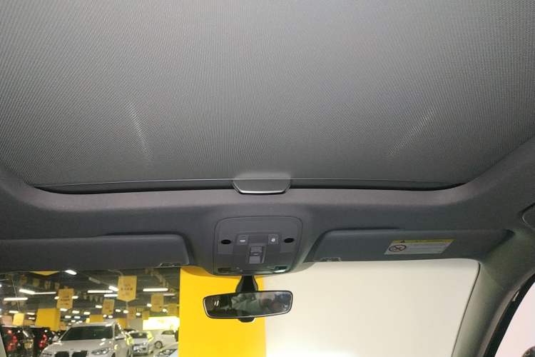 Used Audi Q2L 2018 35 TFSI Fashionable & Elegant Version China VI Emission Standard Headliner